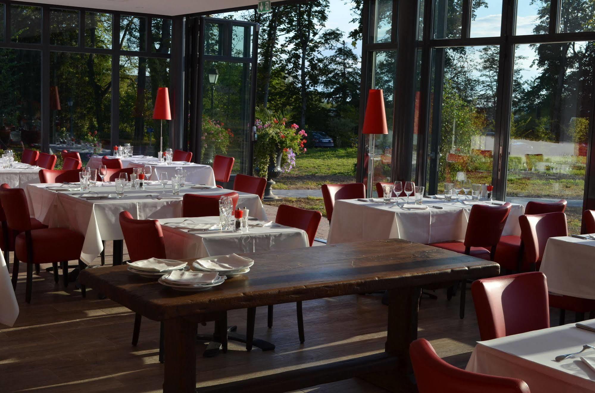 Hotel Du Bois Blanc Domaine D'Epeyssoles Georges Blanc Вонна Екстер'єр фото